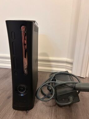 Xbox 360 Elite Gaming Console in Black
